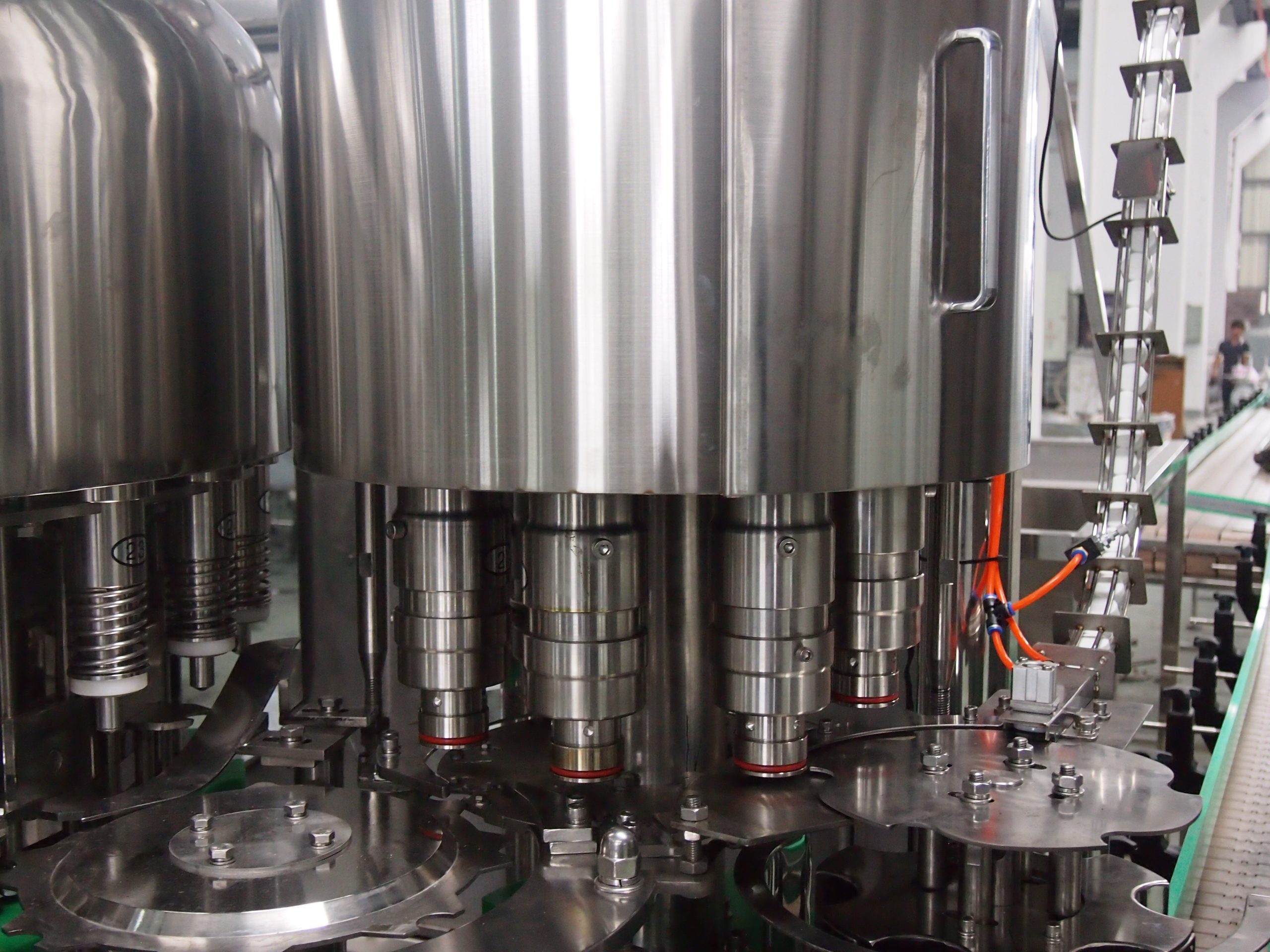 línea de llenado de agua 10000 botellas por hora