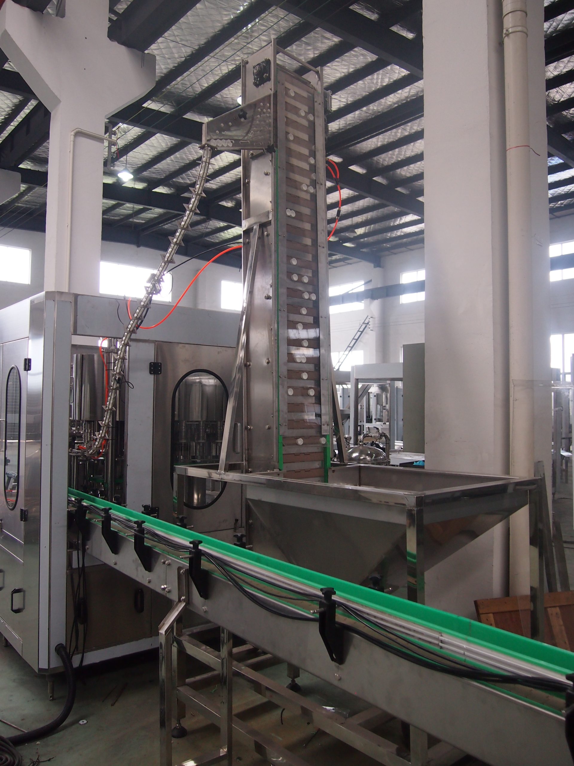 máquina llenadora de agua 10000 bph 24-24-8