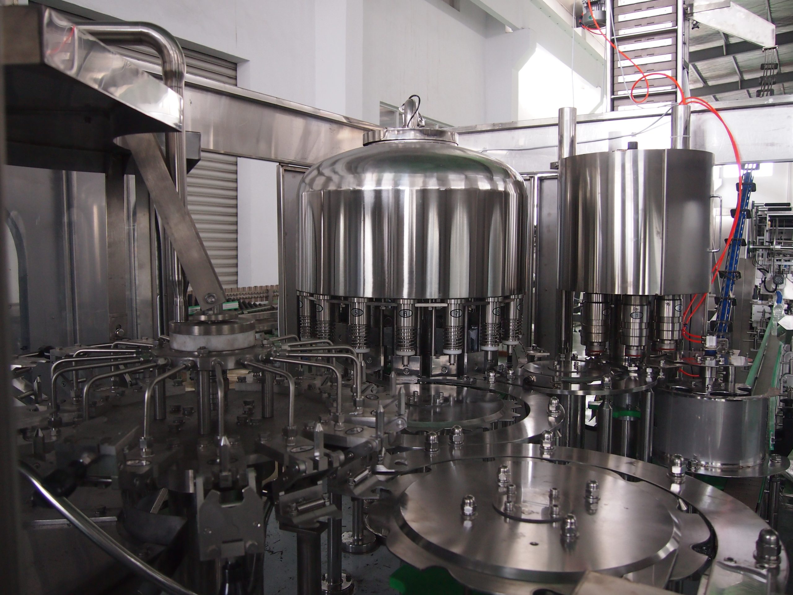 llenadora de botellas PET agua mineral